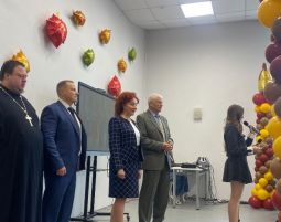 День знаний в средней образовательной школе поселка Снегири